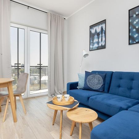 Business Center Apartments Warsaw Wola By Noclegi Renters Bagian luar foto
