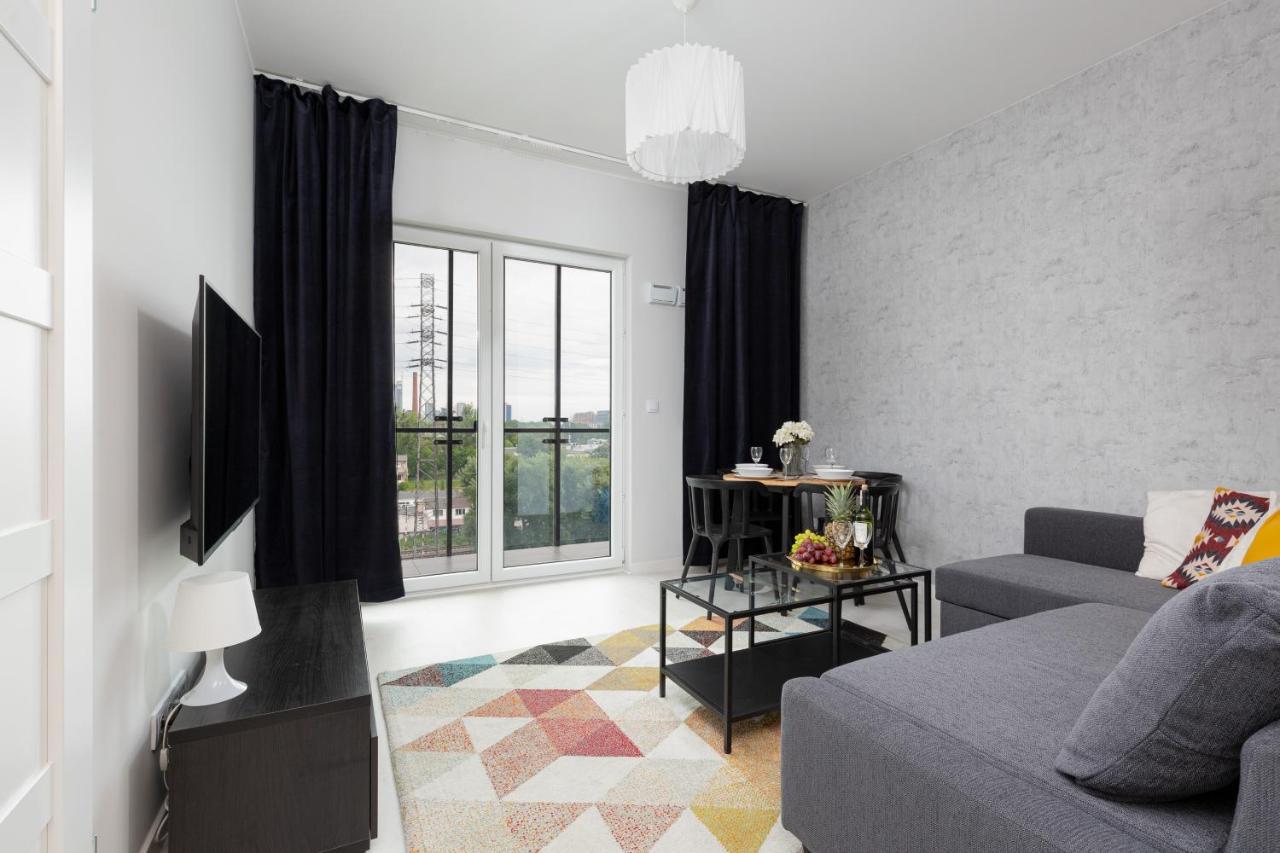 Business Center Apartments Warsaw Wola By Noclegi Renters Bagian luar foto