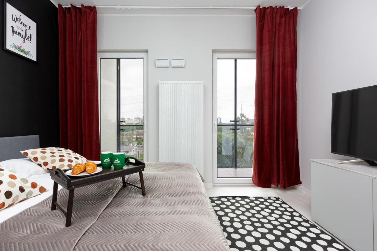 Business Center Apartments Warsaw Wola By Noclegi Renters Bagian luar foto